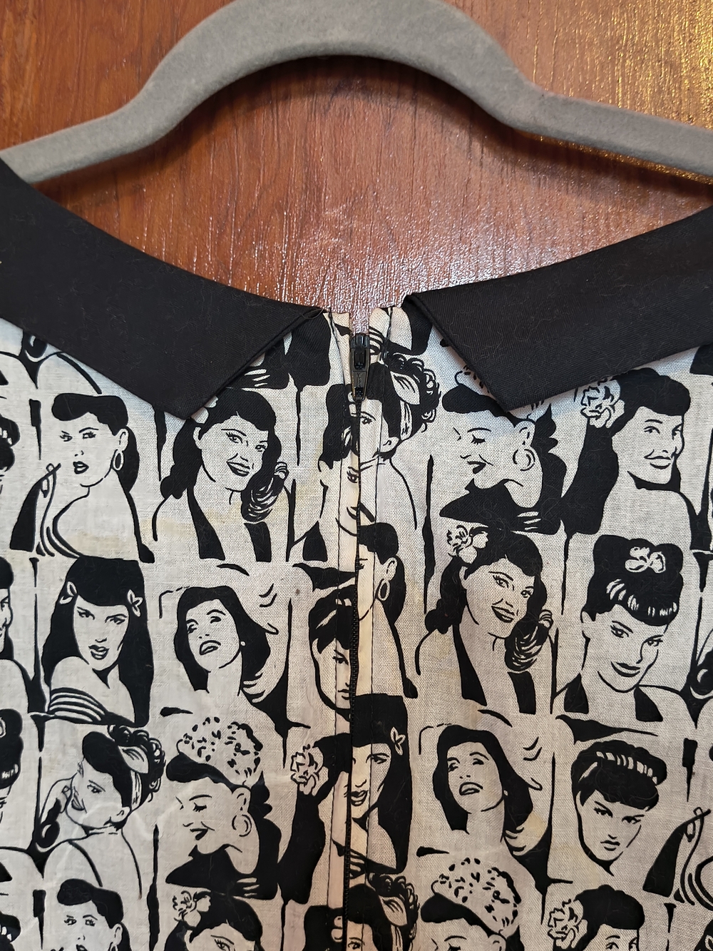 Bernie Dexter Photo Booth Face Novelty Print Dress Black/White Rockabilly - Picture 7 of 11